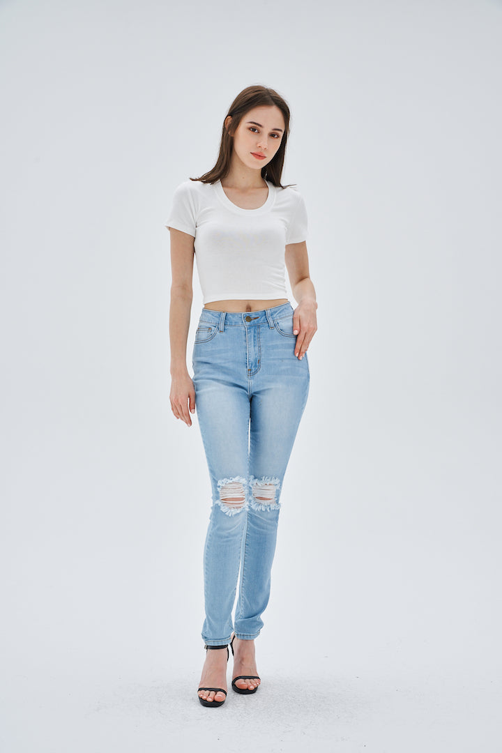 RIPPED SKINNY JEANS