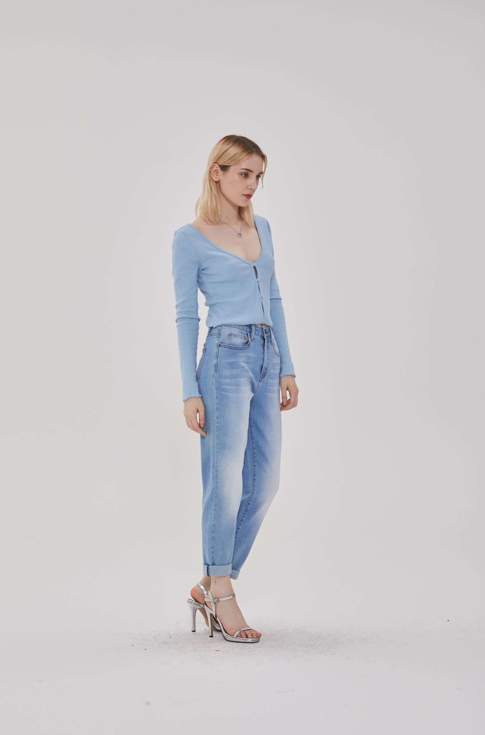 ZIPPER FLY STRAIGHT LEG JEANS - Image 2