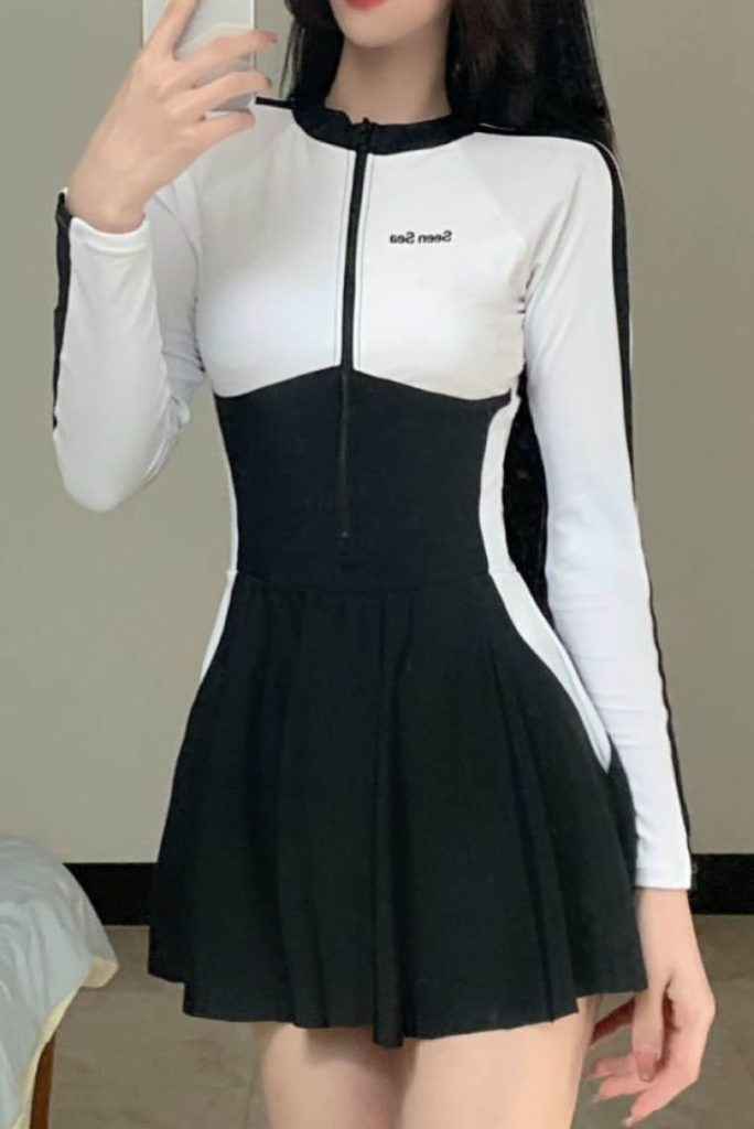 Black & White Long Sleeve Sun-Protection One-Piece Swimsuit